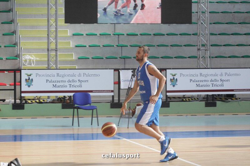 110918 basket 182_tn.jpg